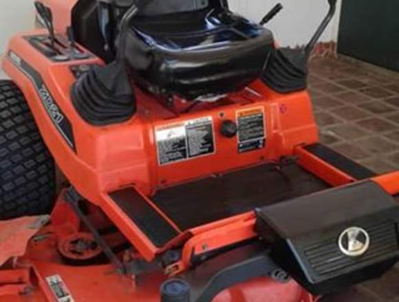 EN VENTA TRACTOR PODADORA DE GRAMA AMERICANA