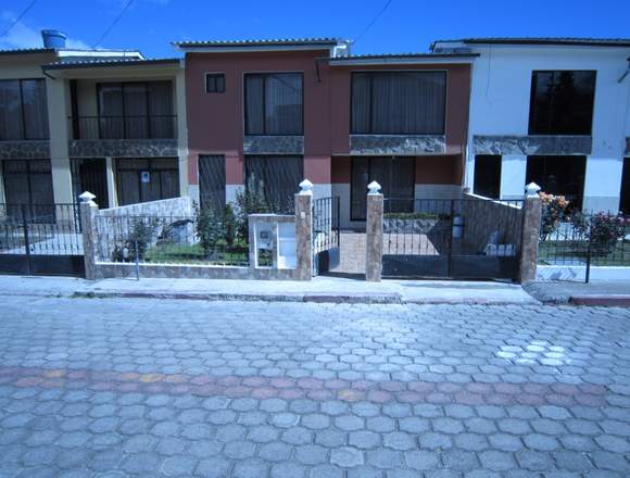 ALQUILO CASA EN CONJUNTO RESIDENCIAL PRIVADO