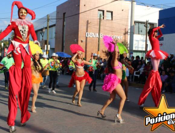 Batucada y Zanqueros: Desfiles de Feria, Caravana