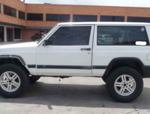 camioneta jeep cherokee