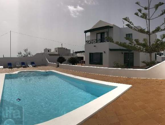 SE VENDE VILLA LANZAROTE