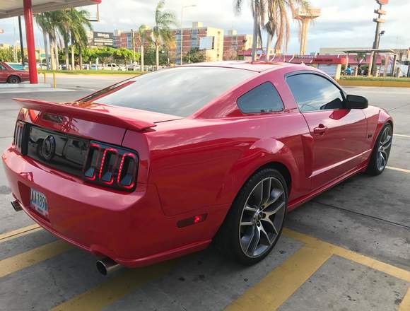 Ford Mustang 2008 buenísimo