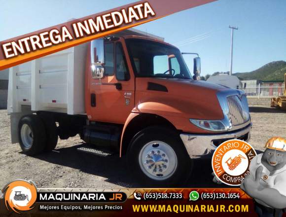 Camion de volteo 2006 International 7 Mts