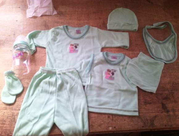 CONJUNTO PARA BEBE O PRIMER DÍA DE 7 PIEZAS