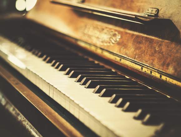 Afinación de pianos.