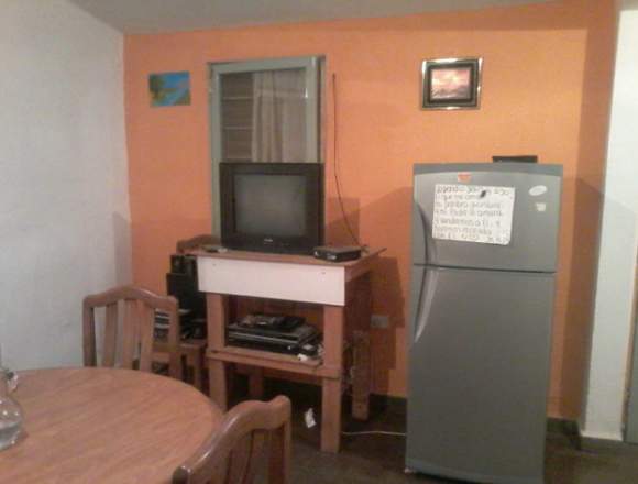 VENDO URGENTE CASA 3 DORM EN B°IPV  U$D12.500