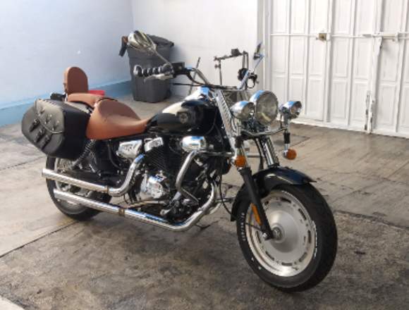 BONITA KEEWAY DORADO 250cc