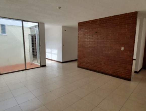 Casa en venta en Las Charcas Zona 11