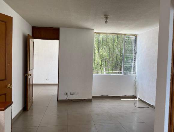 Casa en venta en Zona 14 dentro de Condominio