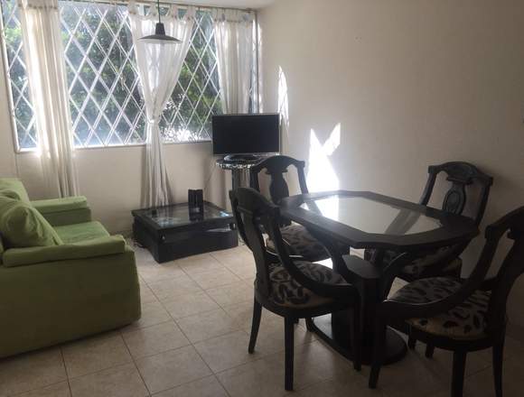 SE VENDE URGENTE JUEGO DE COMEDOR Y SALA 