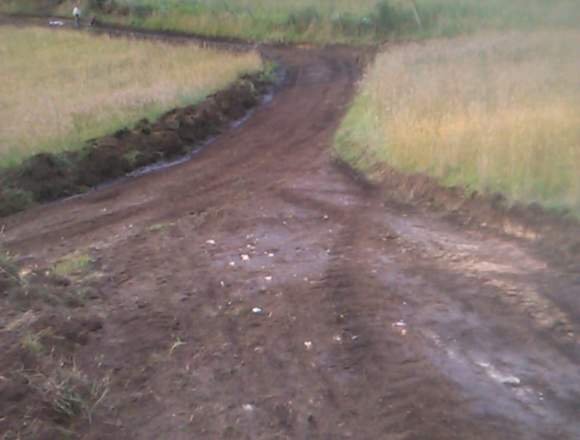 VENDO ESPECTACULAR FINCA EN GUATAVITA. CON AGUA