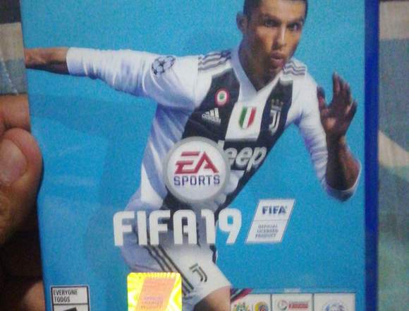 Vendo CD fifa 19 para Ps4  sellado