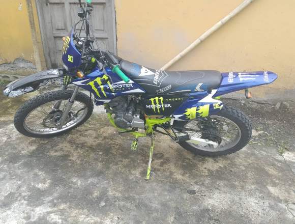 SE VENDE MOTOR 1 EN BUEN ESTADO POCO NEGOCIABLE