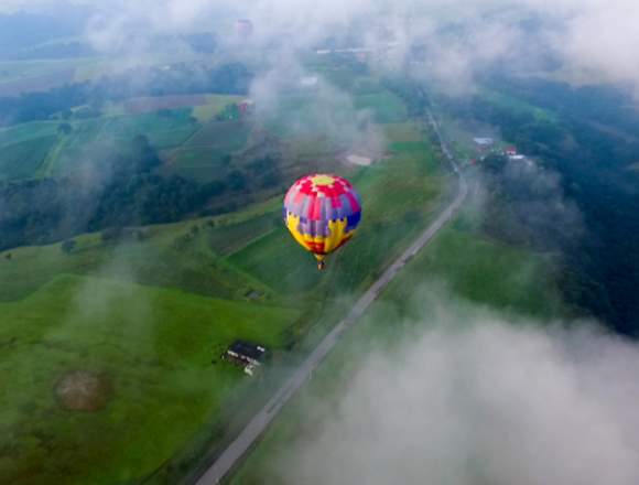 vive la experiencia de volar en globo