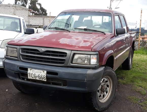 Vendo camioneta mazda B2600 4x4