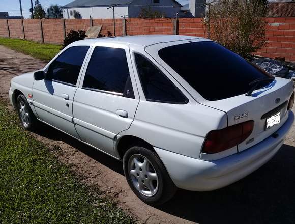 Ford Escort GHIA 1998 Nafta/GNC