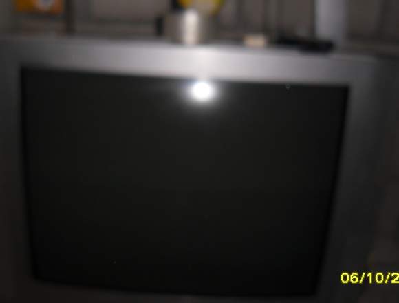 Televisor de tubo cinemaster de 29 pulg.