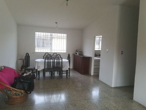 APARTAMENTO EN NAGUANAGUA 120 mts2 