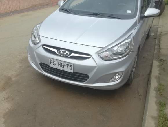 vendo hyundai accent año 2013 excelente estado 