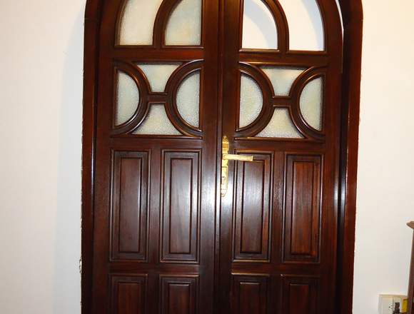 puerta caoba maciza con vidrio biselado doble arco