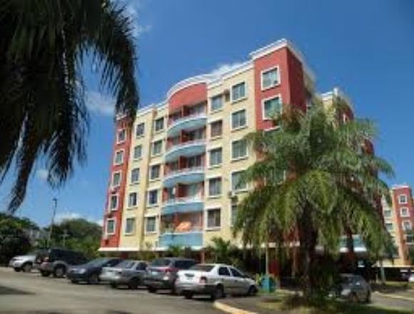 ALQUILO APARTAMENTO EN CONDADO DE REY $ 700-YSG