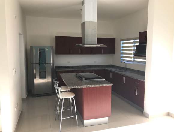 VENTA CASA CUMBRES DEL LAGO, JURIQUILLA CH-047