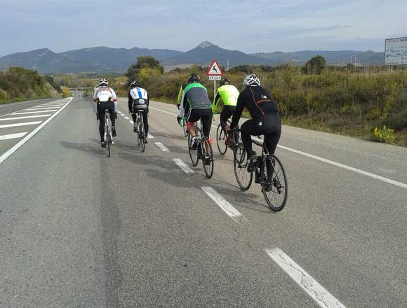 GREGARIO DE CICLISMO-ACOMPAÑANTE DE RUTA Y MONTAÑA