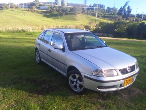 Volkswagen Gol  modelo 2000 impecable