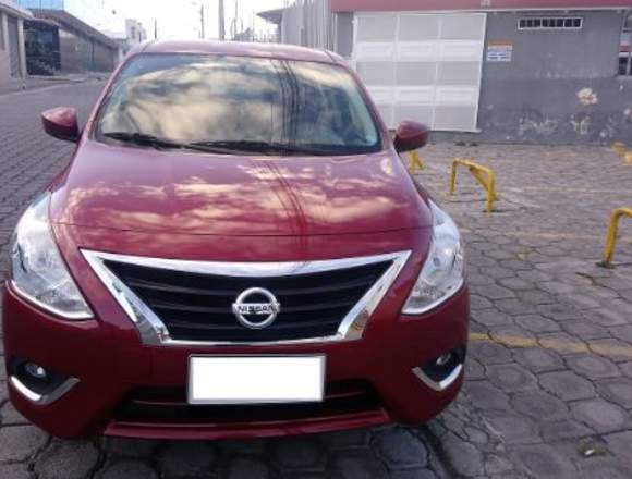 Nissan Versa Año 2017 1600 Cc. Color Vino.