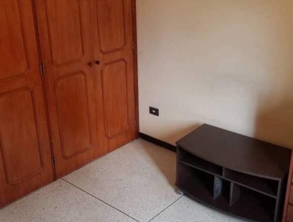 Vendo apartamento Av. Lecuna Botica de Velasquez