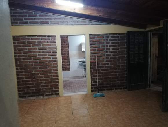 Alquilo departamento interno