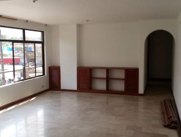 Se vende apartamento en el barrio los cambulos