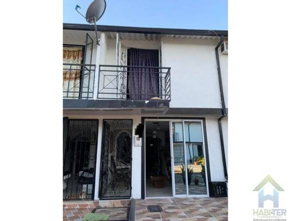 se vende casa en villavicencio sindamanoy 2