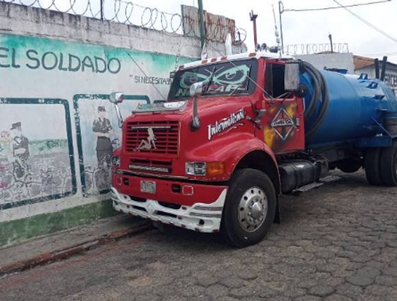 AGUA EN CAMIONES CISTERNAS A DOMILICIO