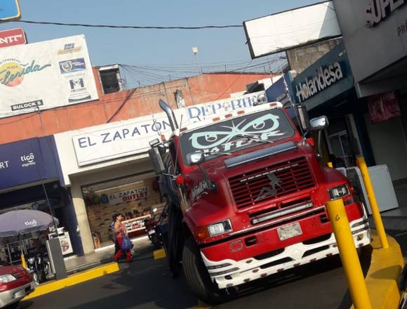 AGUA 100% POTABLE EN CAMIONES CISTERNA 