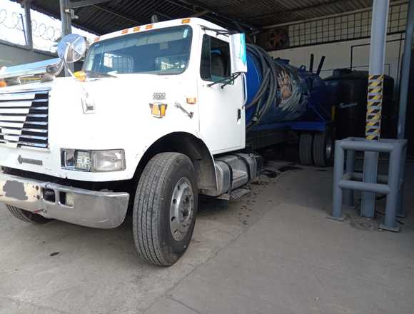 VENTA DE AGUA EN CAMIONES CISTERNA 