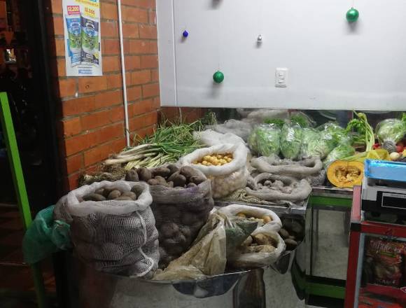 Se vende Fruver con el local o para trasladar 