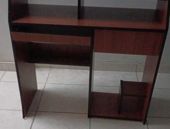🖥️ ¡Vendo escritorio para Computadora
