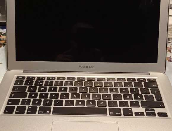 MacBook Air 13,3" Apple 2015 120Gb 4Gb