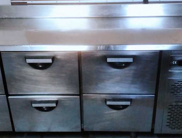 Mesa de frío acero inox. Infrico 6 cajones 1'95m