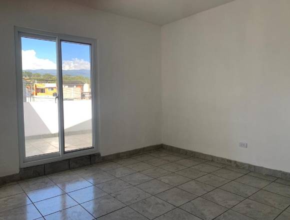 Vendo hermosa casa de lujo en Zona 8 San Cristobal