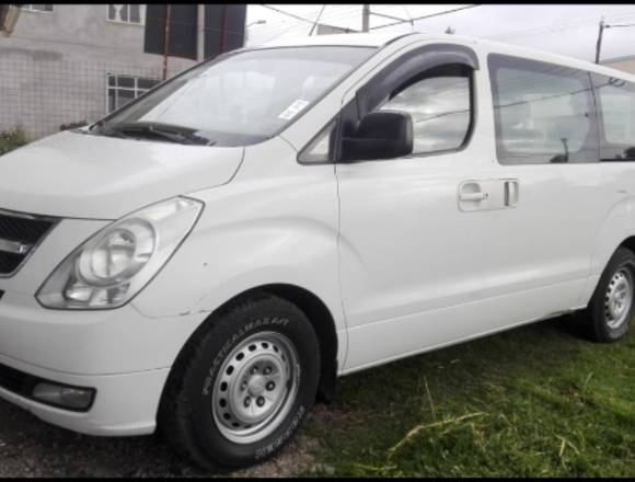 SE VENDE BUSETA HYUNDAI H1 AÑO 2011