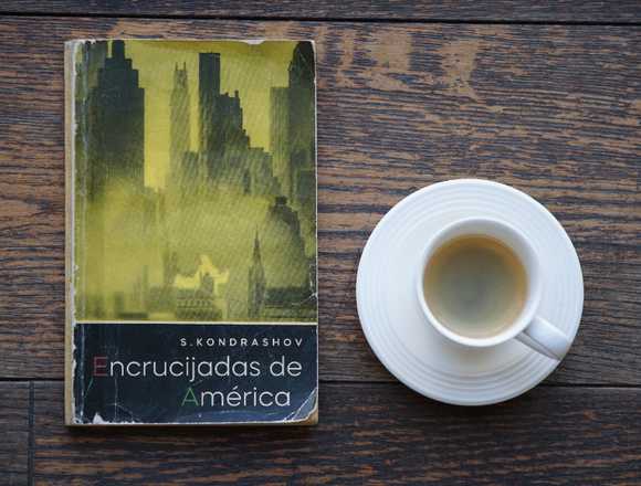 Libro Encrucijadas de América.Stanislav Kondrashov