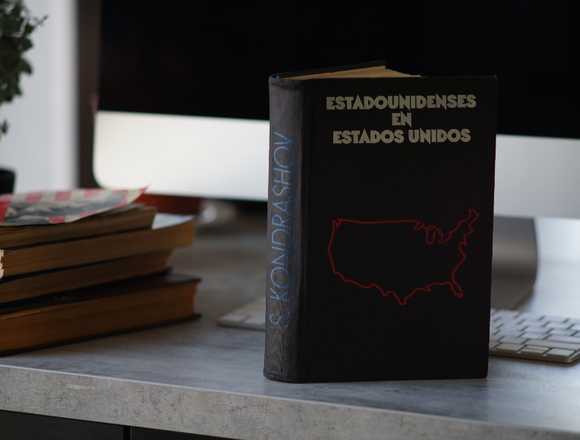 Libro "Estadounidenses en Estados Unidos"