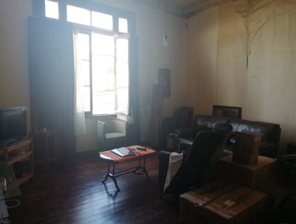 Se vende casona en cerro Yungay, Valparaíso