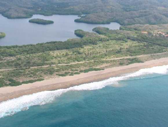 Terreno en Playa El Tecuan