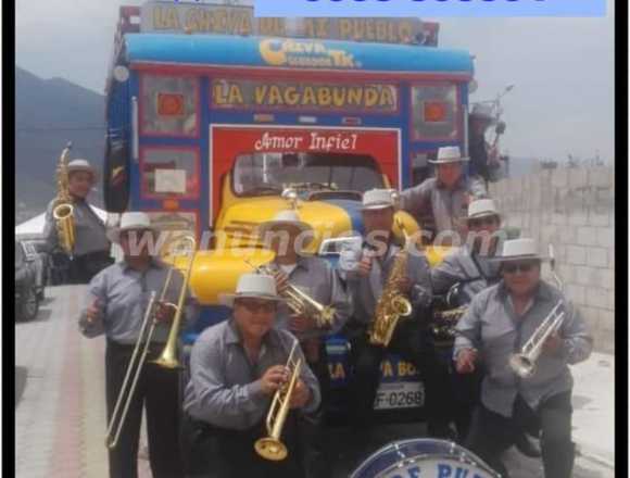 BANDA DE PUEBLO LOS QUITEÑOS 