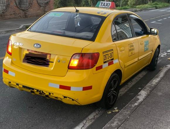 Se vende taxi legal en el valle de los chillos 