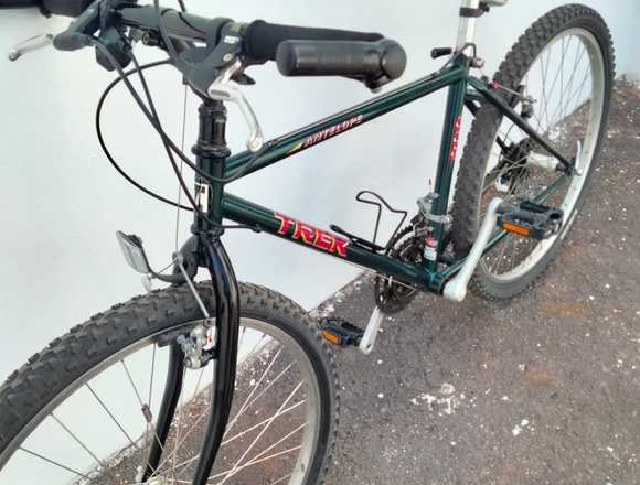 TREK ANTELOPE MOUNTAIN BIKE