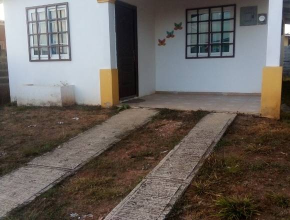 ALQUILO CASA  AMOBLADA EN LA MITRA DE LA CHORRERA 